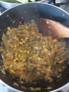 Una foto de Guiso de porotos verdes Lilian