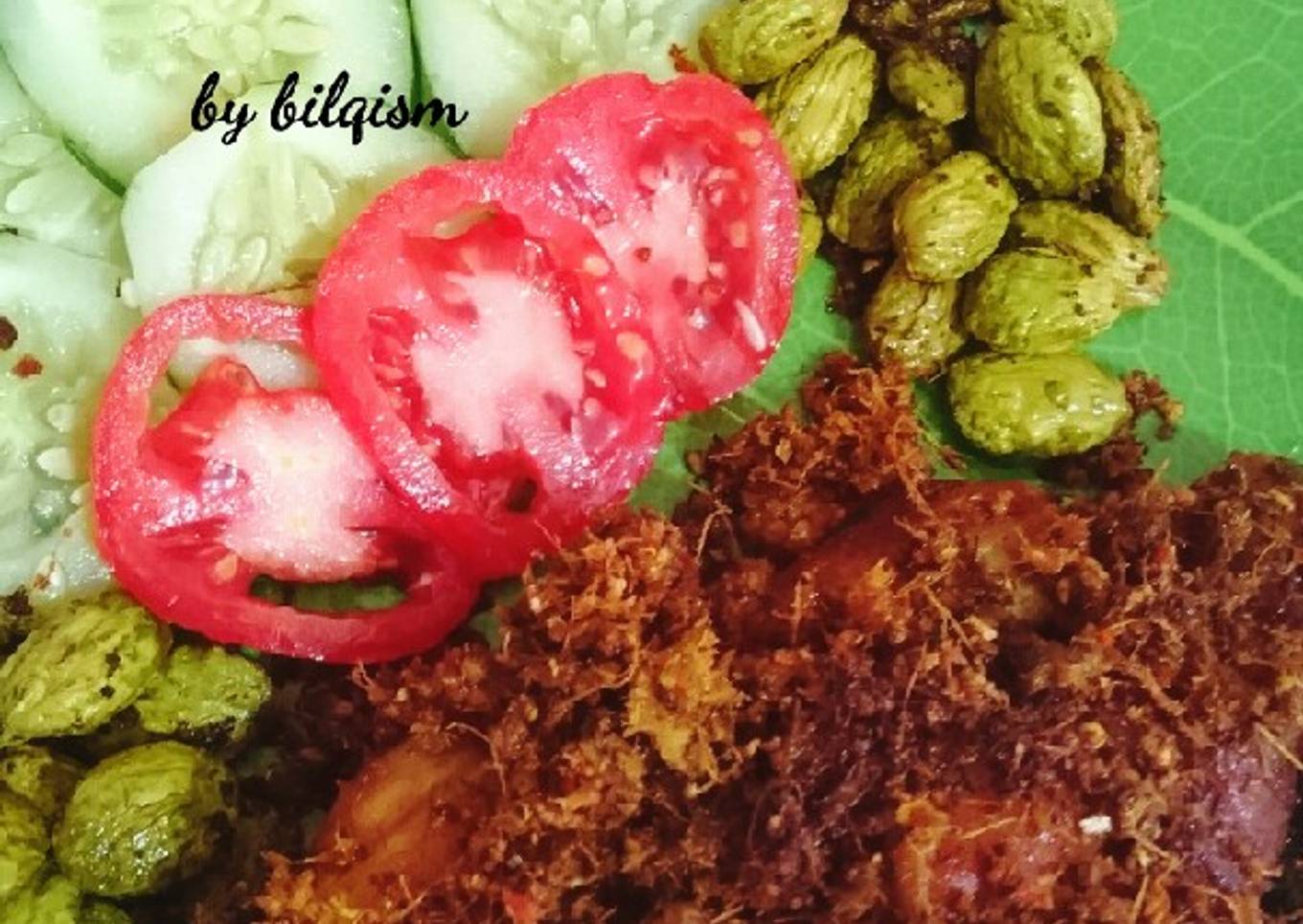 Langkah Mudah untuk Membuat Ayam Goreng Rempah dan Sambel Bawang,
Menggugah Selera