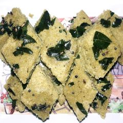 A picture of Coriander rawa dhokla.