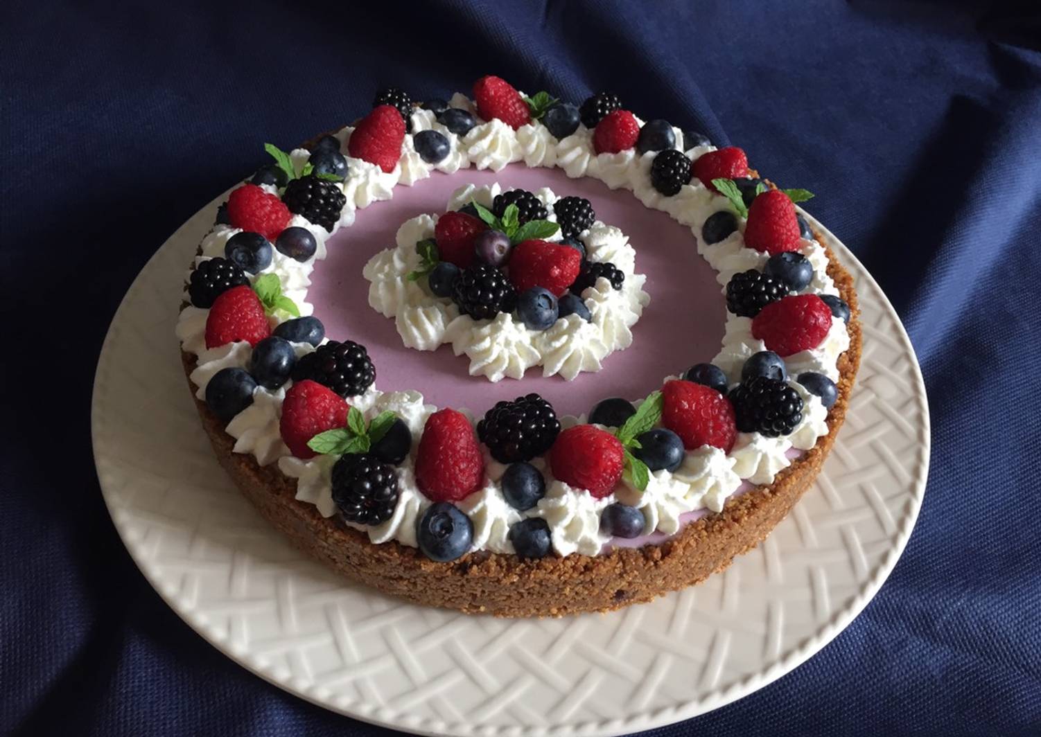 Torta Panna E Frutti Di Bosco