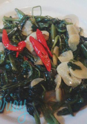 Foto resep Cah Kangkung Bawang Putih