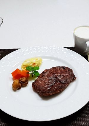 煎牛排 的食譜成品照片