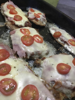 Una foto de Milanesa de berenjena a la napolitana