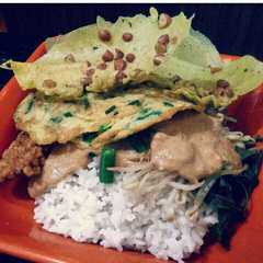 A picture of Pecel Sederhana.