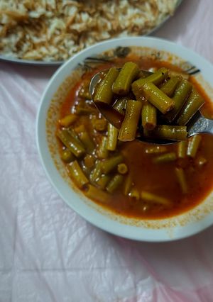 صورة لوصفة فاصوليا خضراء مع صلصة الطماطم