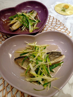 蔥油蒸魚(低醣生酮餐)(家常菜)(電鍋/清蒸料理)(簡單料理) 的食譜成品照片