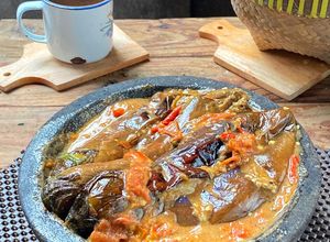 Foto resep Tarung Babanam/Terong Bakar dengan Sambal Santan Trasi