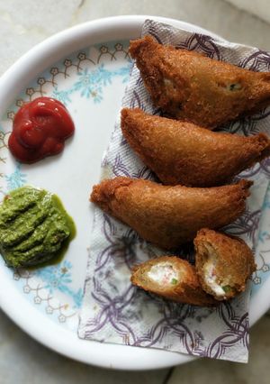 A picture of Dahi ke shole.