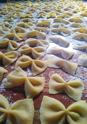 Una foto de Pastas mariposas o corbatitas