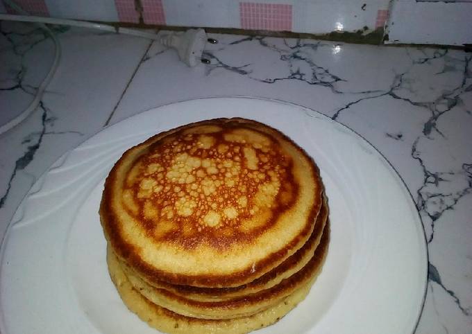 Recipe of Perfect Fluffy banana pancakes