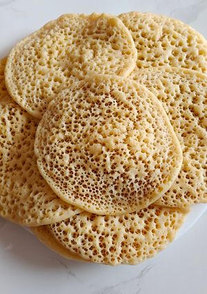 Une photo de Crêpes milles trous (baghrir)