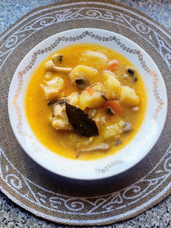 Una foto de Patatas con migas de bacalao y setas