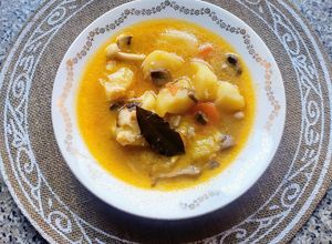 Una foto de Patatas con migas de bacalao y setas