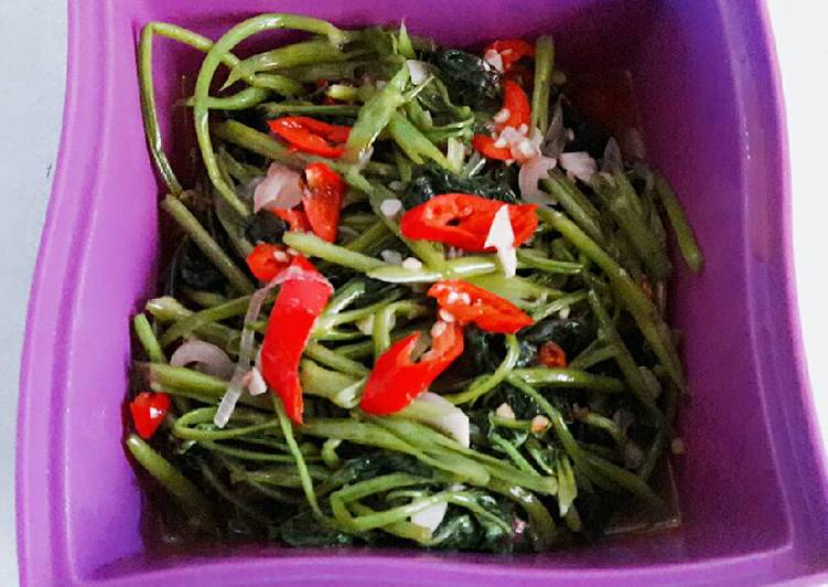 Cara Gampang Membuat Tumis kangkung simpel Anti Gagal