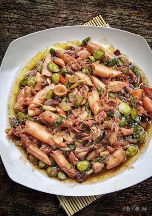 Foto resep Tumis Cumi Asin Asem Pedas