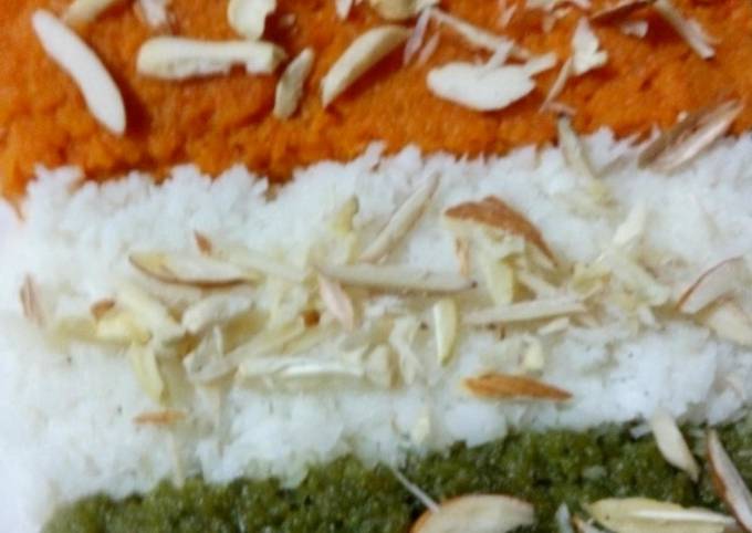 Tiranga Dessert-Carrot Coconut Bottlegourd Halwa