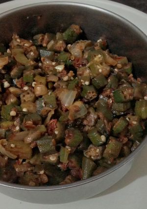 भिंडी की सब्जी (Bhindi ki sabji recipe in hindi) रेसिपी मुख्य फोटो