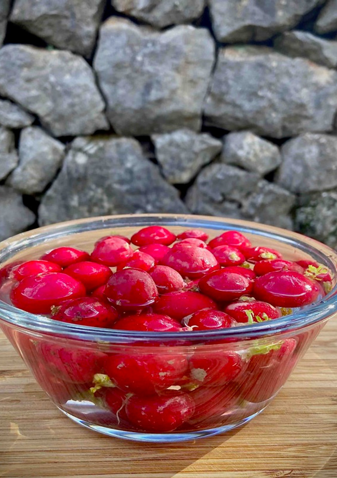 Una foto de Rabanitos encurtidos express