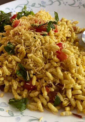 A picture of BHEL puffed rice appetizer!.