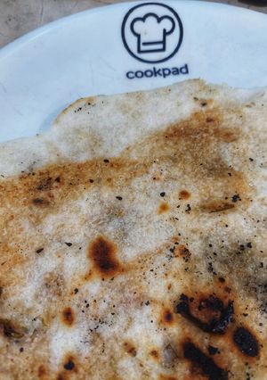 A picture of Rice flour masala chapati.