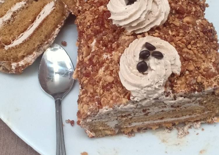 Langkah Mudah untuk Menyiapkan Mocca nougat roll cake 🍰 yang Enak