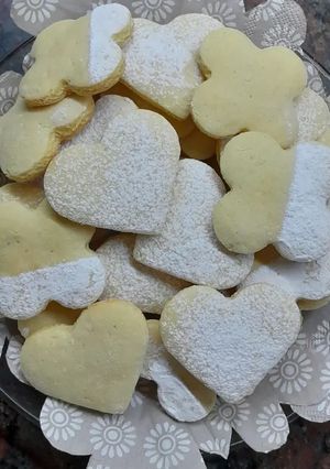 Una foto de 🌸 Galletitas fáciles para festejar la primavera 🌸