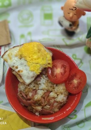Foto resep Rice bowl nasgor daging asap telor