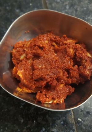 લસણ ની ચટણી (Garlic Chutney Recipe In Gujarati) રેસીપી મુખ્ય ફોટો