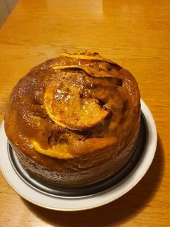 Una foto de Tarta de naranja con anís muy esponjosa