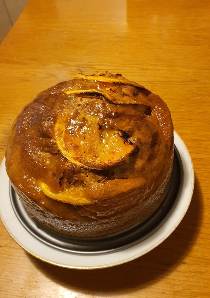 Una foto de Tarta de naranja con anís muy esponjosa