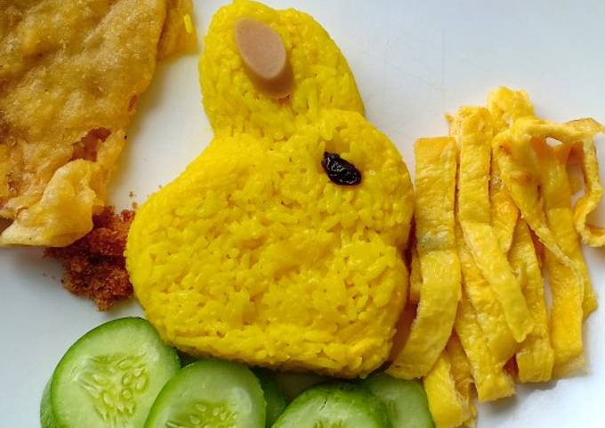 Resep Nasi Kuning Magicom Oleh Erni Apriana Cookpad