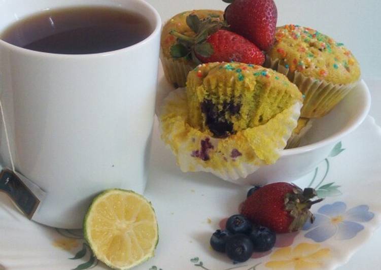 Step-by-Step Guide to Prepare Homemade Lemon blueberry cupcakes with lemon tea #authourmarathon