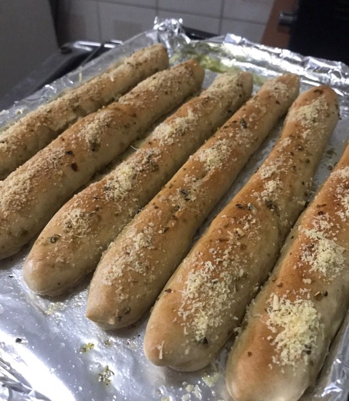 Una foto de Palitos de ajo y parmesano 🇮🇹