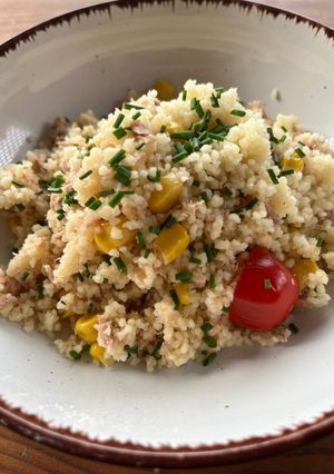 A picture of Couscous salad with tuna.
