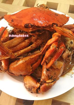 Hình của món Cua Rang Me 🦀.