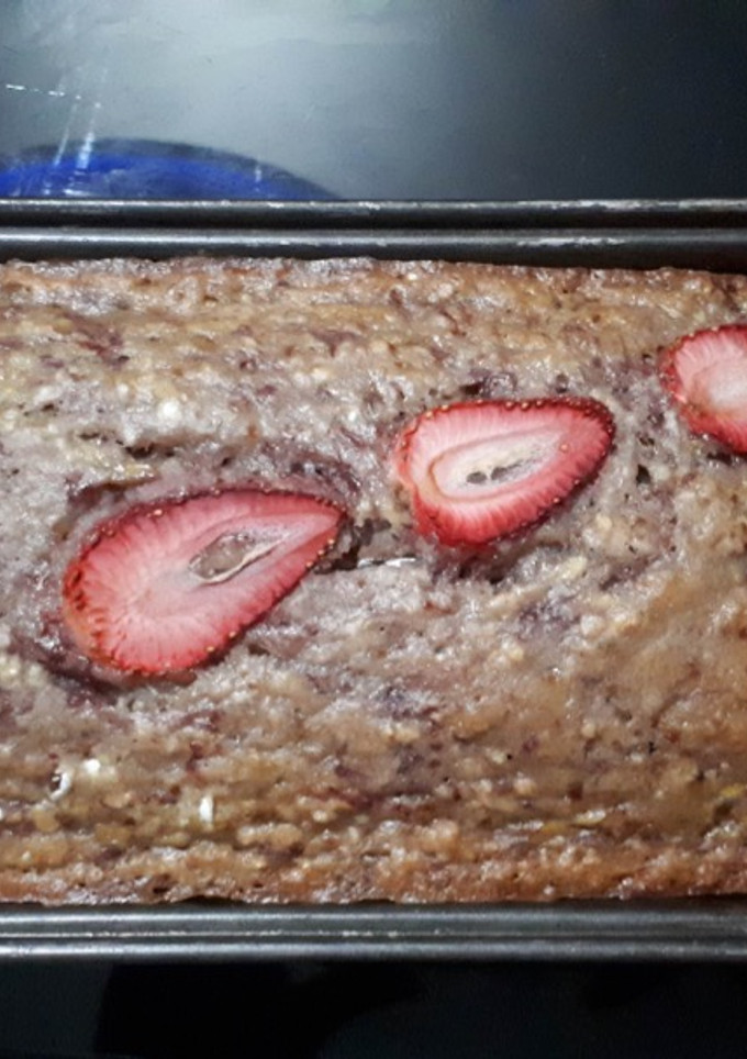 A picture of Banana and Strawberry Bread.