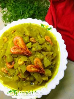 লাউ চিংড়ি (lau chingri recipe in Bengali) রেসিপির প্রধান ছবি