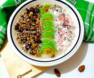 Praktis, Memasak Es Pisang Ijo topping Granola Enak Sederhana