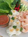 Easy Thai Food • Miang with Shrimps and Noodle Serve with Thai Spicy Sauce