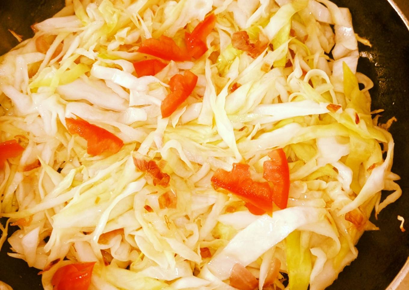Lemon garlic sauteed cabbage