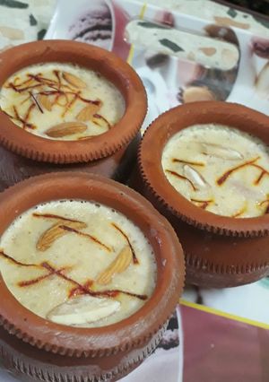 কেশরী বাদাম মটকা ঠান্ডাই(keshari badam matka thandai recipe in Bengali) রেসিপির প্রধান ছবি