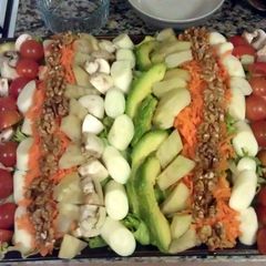 A picture of carla's green salad.