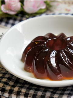 沁涼仙草茶凍 的食譜成品照片