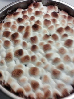 A picture of S'mores Pie.