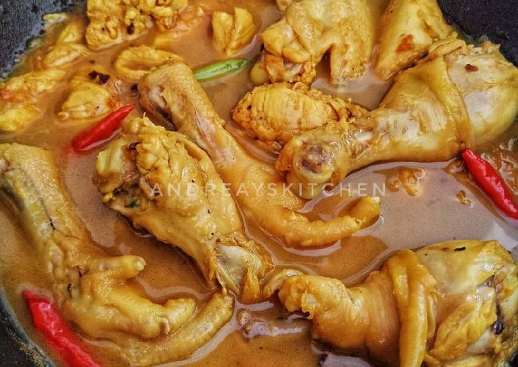 Ayam Asam Garam (Ayam Masak Kunyit)