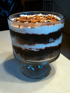 A picture of Peanut butter chocolate trifle.