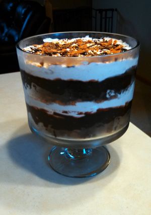 A picture of Peanut butter chocolate trifle.