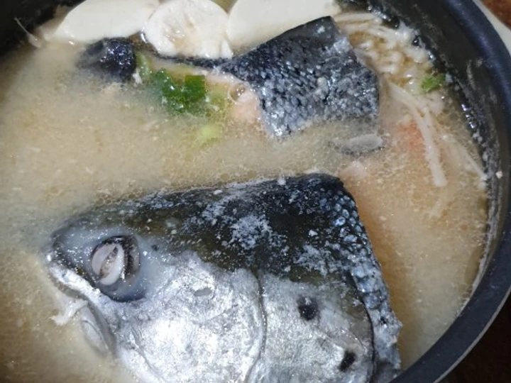 Cara Mudah Membuat Resep Sop kepala ikan salmon yang Lezat Anti Ribet, Bisa Manjain Lidah