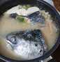Cara Mudah Membuat Resep Sop kepala ikan salmon yang Lezat Anti Ribet, Bisa Manjain Lidah