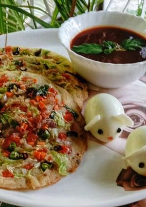 A picture of Rava uttapam.